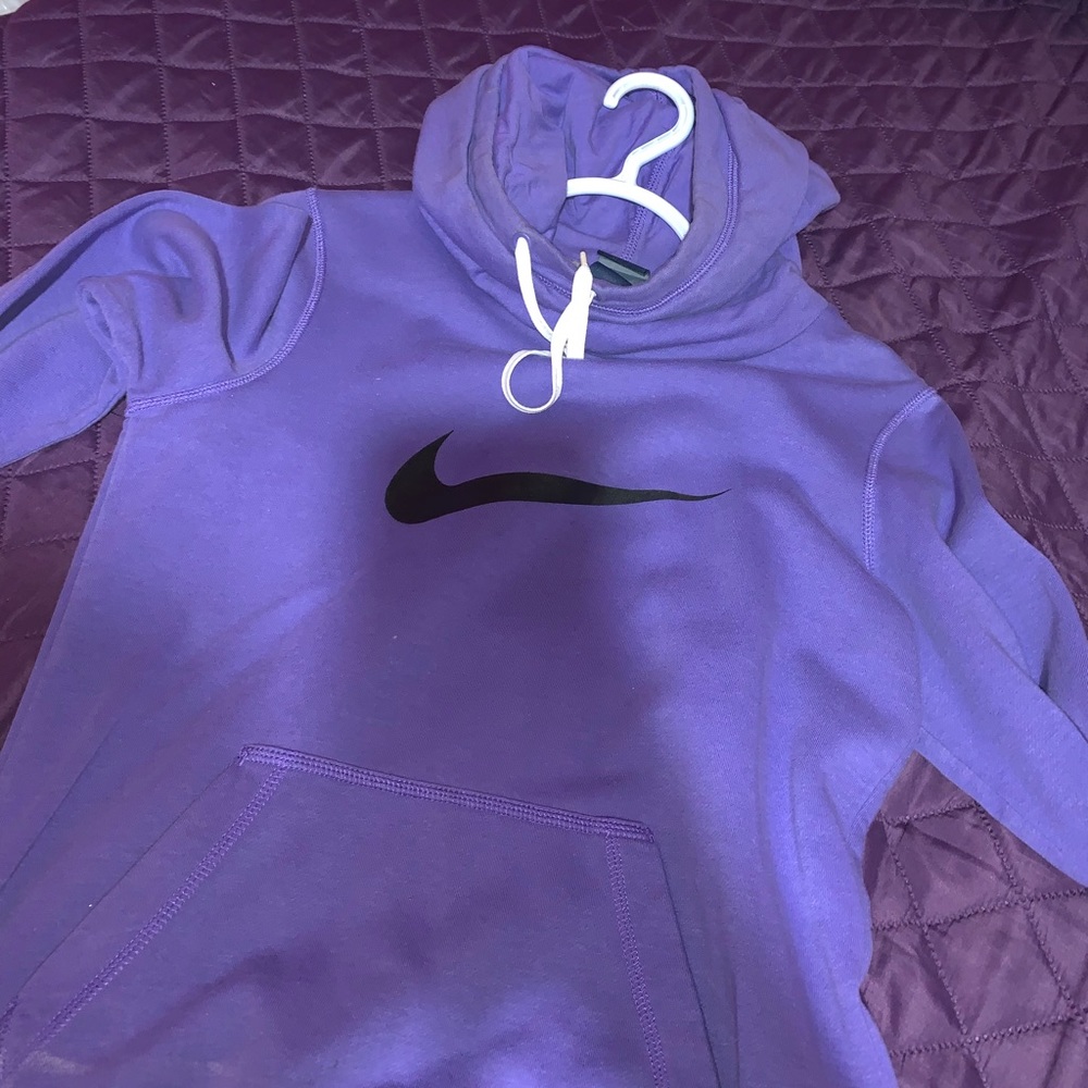 Nike hoodie size small